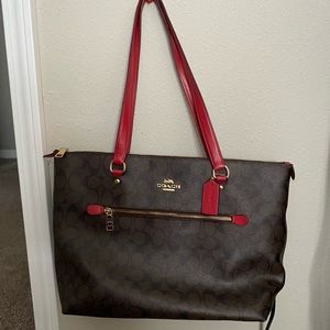 Coach large bag red and black